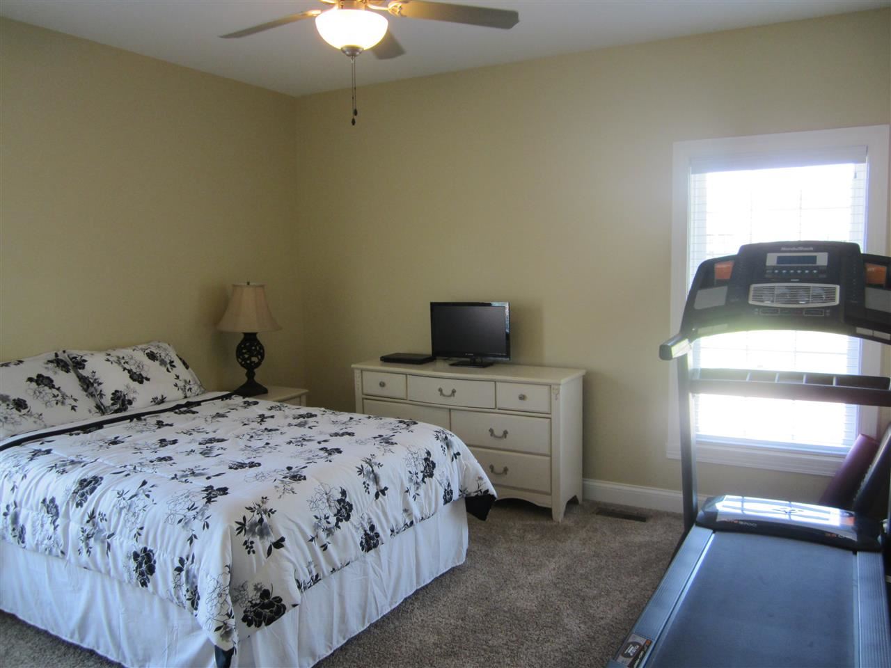 8037 Pelican Pointe Dr, Evansville, IN 47725 photo 14