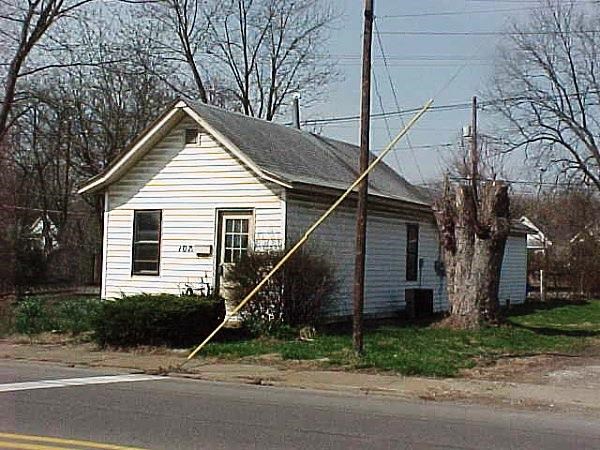 107 S Tekoppel Ave, Evansville, IN 47712 photo 1