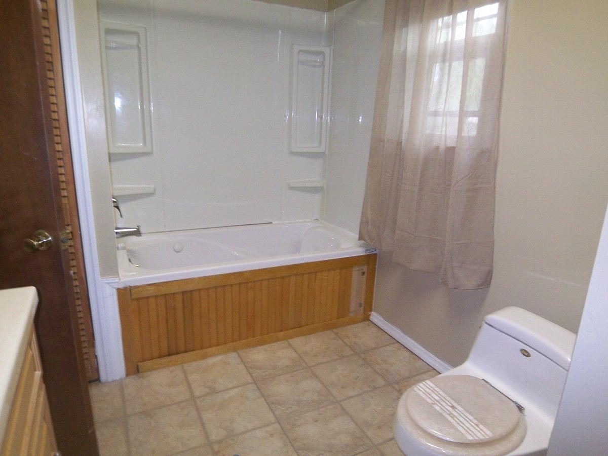 107 S Tekoppel Ave, Evansville, IN 47712 photo 9