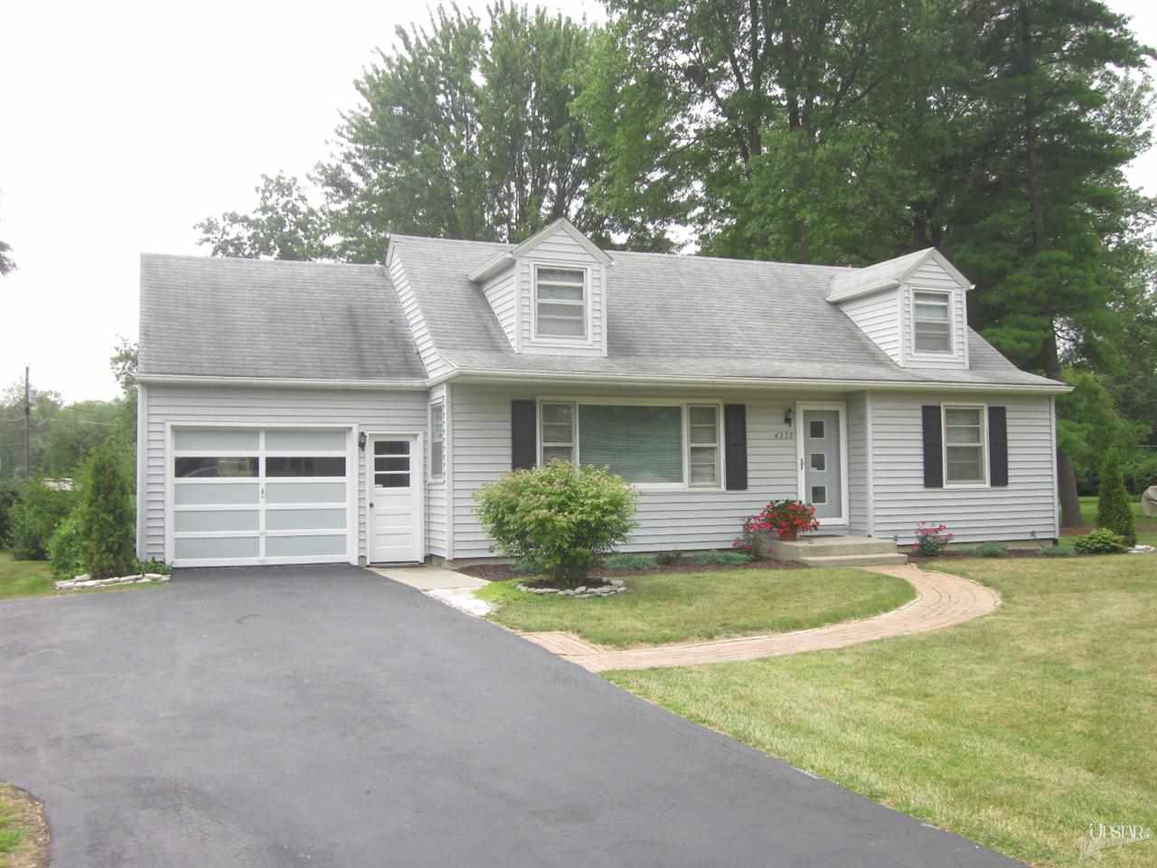 4272 Albert Dr, Fort Wayne, IN 46835 photo 1