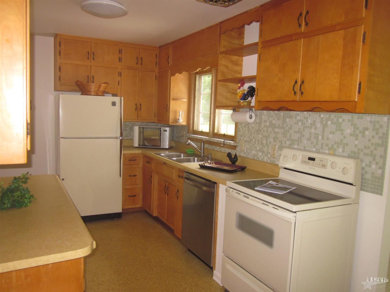 4272 Albert Dr, Fort Wayne, IN 46835 photo 4
