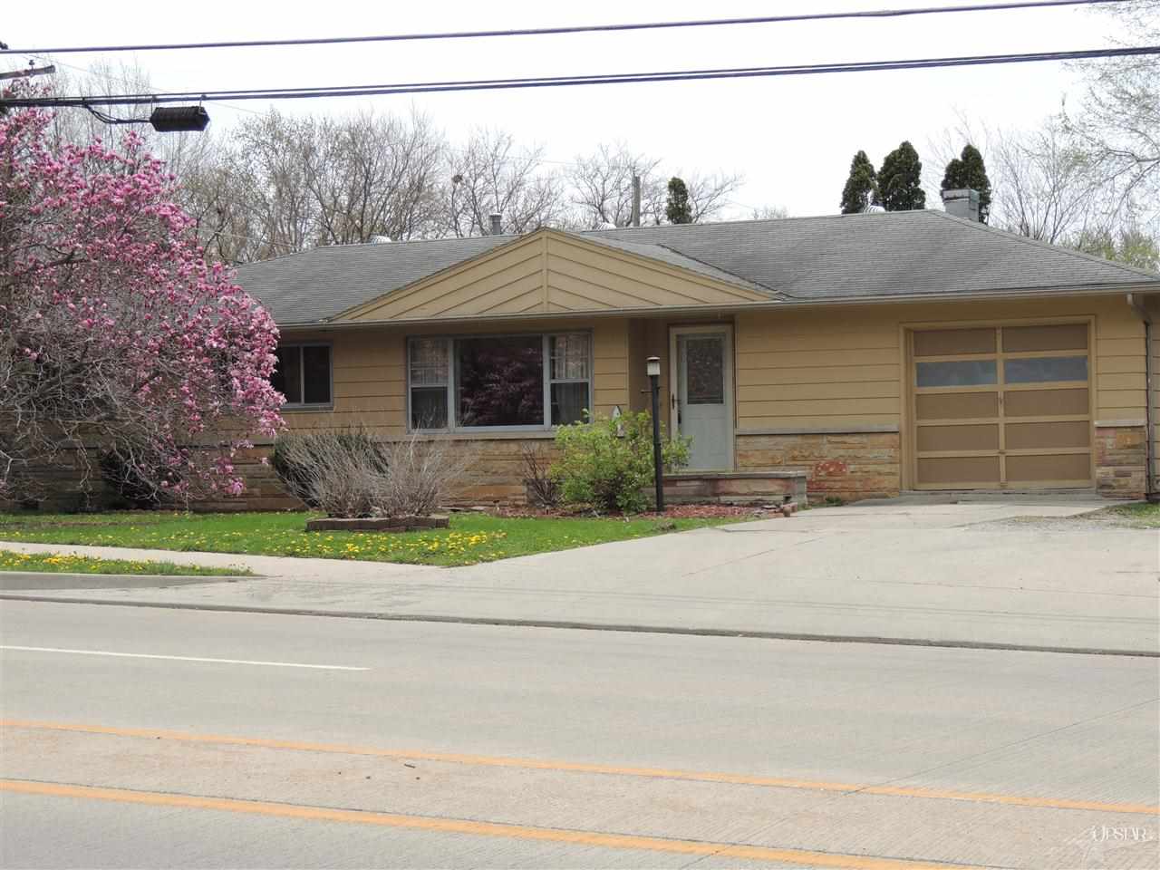 3736 Saint Joe Center Rd, Fort Wayne, IN 46835 photo 1