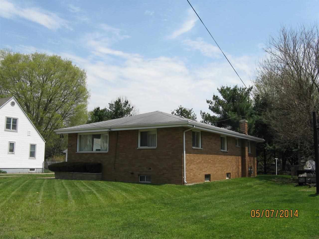 208 Oakside Ave, Mishawaka, IN 46544 photo 3