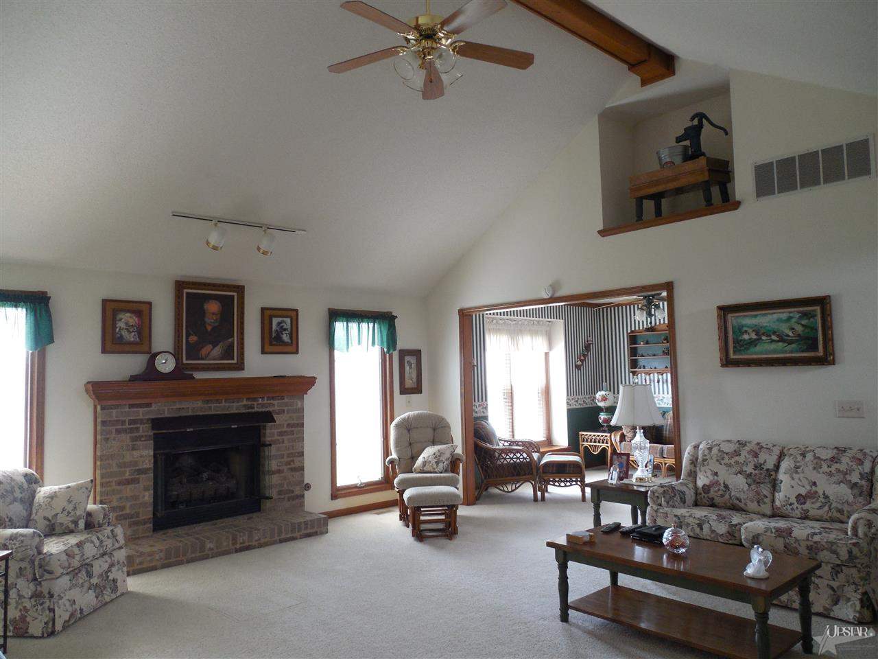8731 Ash Bourne Dr, Fort Wayne, IN 46804 photo 2