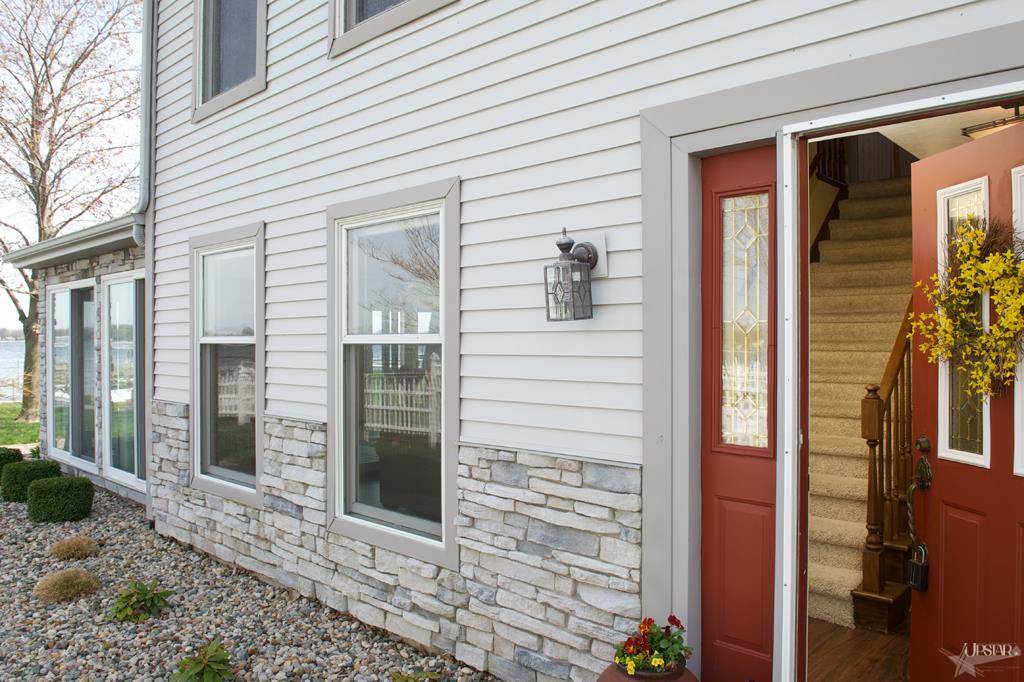 6686 E Waco Dr, Syracuse, IN 46567 photo 5