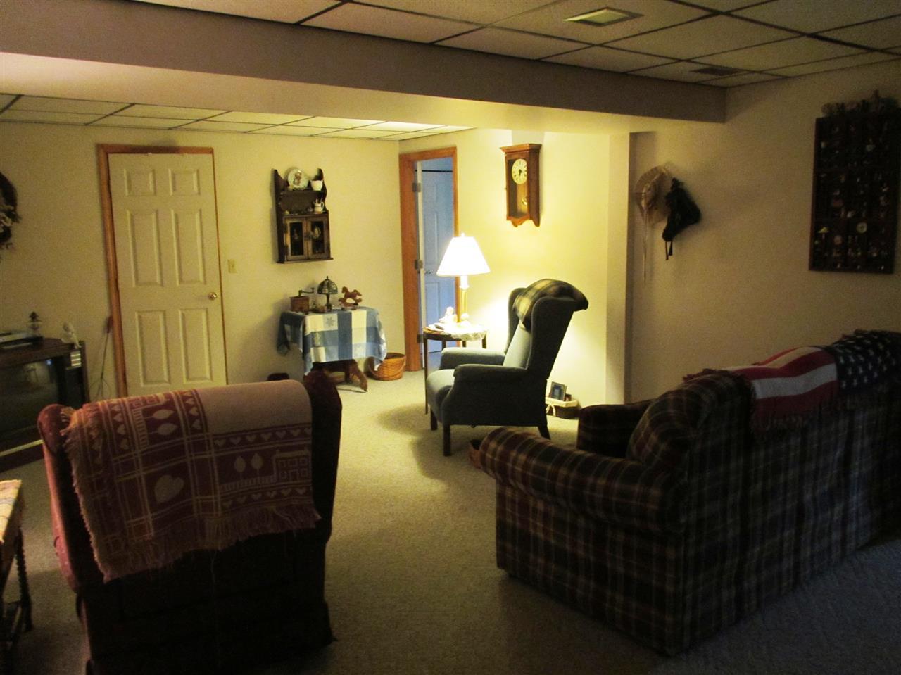 17 Cottonwood Ct, Washington, IN 47501 photo 4