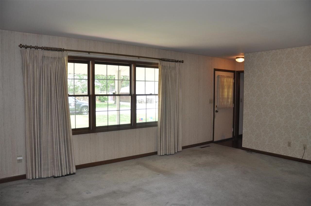 825 Irvin Ave, Evansville, IN 47715 photo 2
