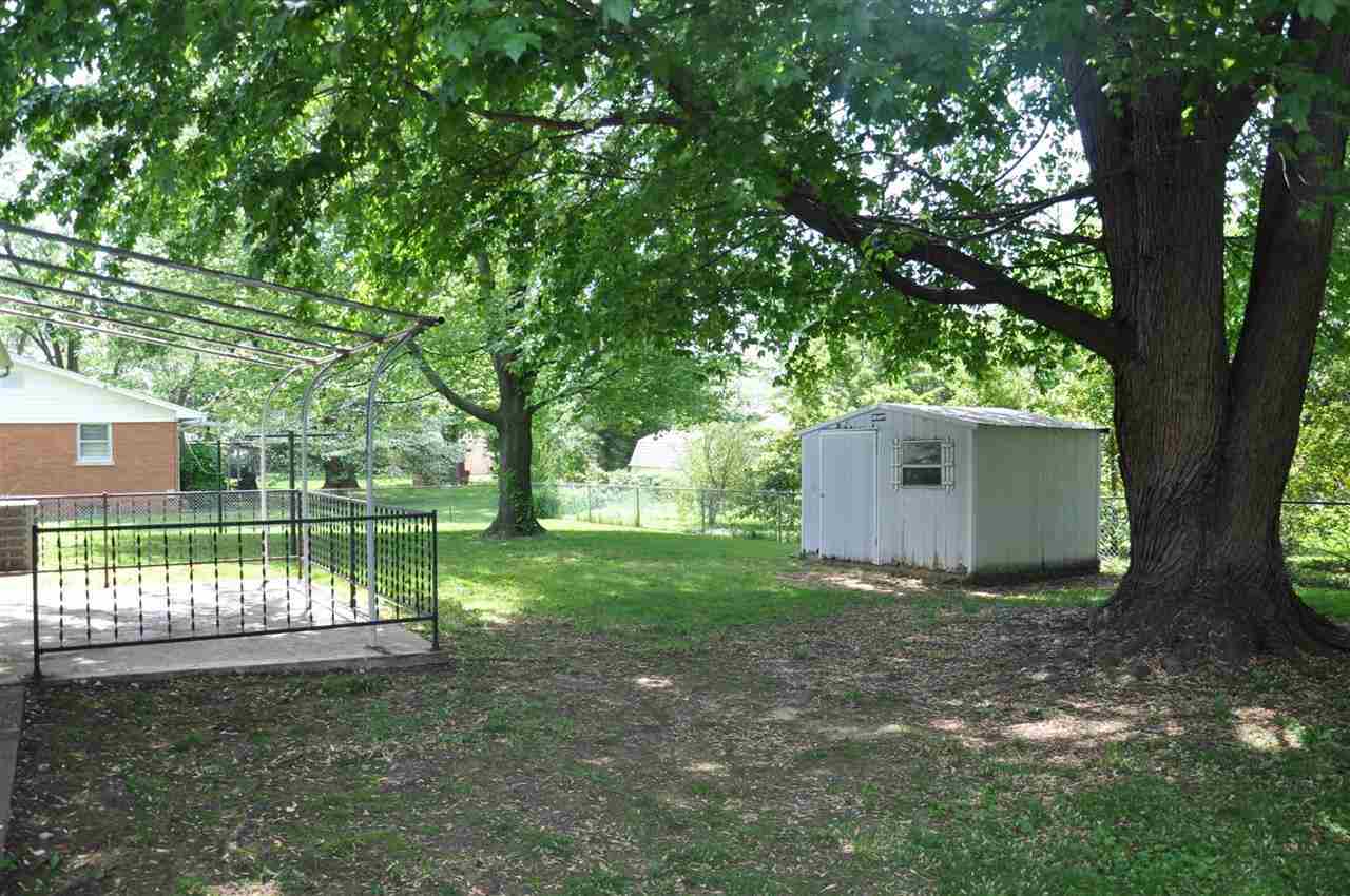 825 Irvin Ave, Evansville, IN 47715 photo 18