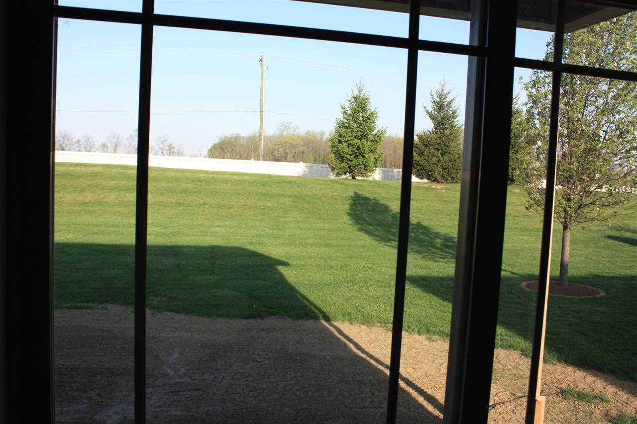 3697 Meadow View Dr, Kokomo, IN 46902 photo 8