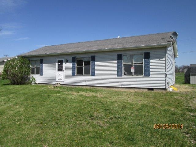 8534 E Bond, North Webster, IN 46555 photo 1