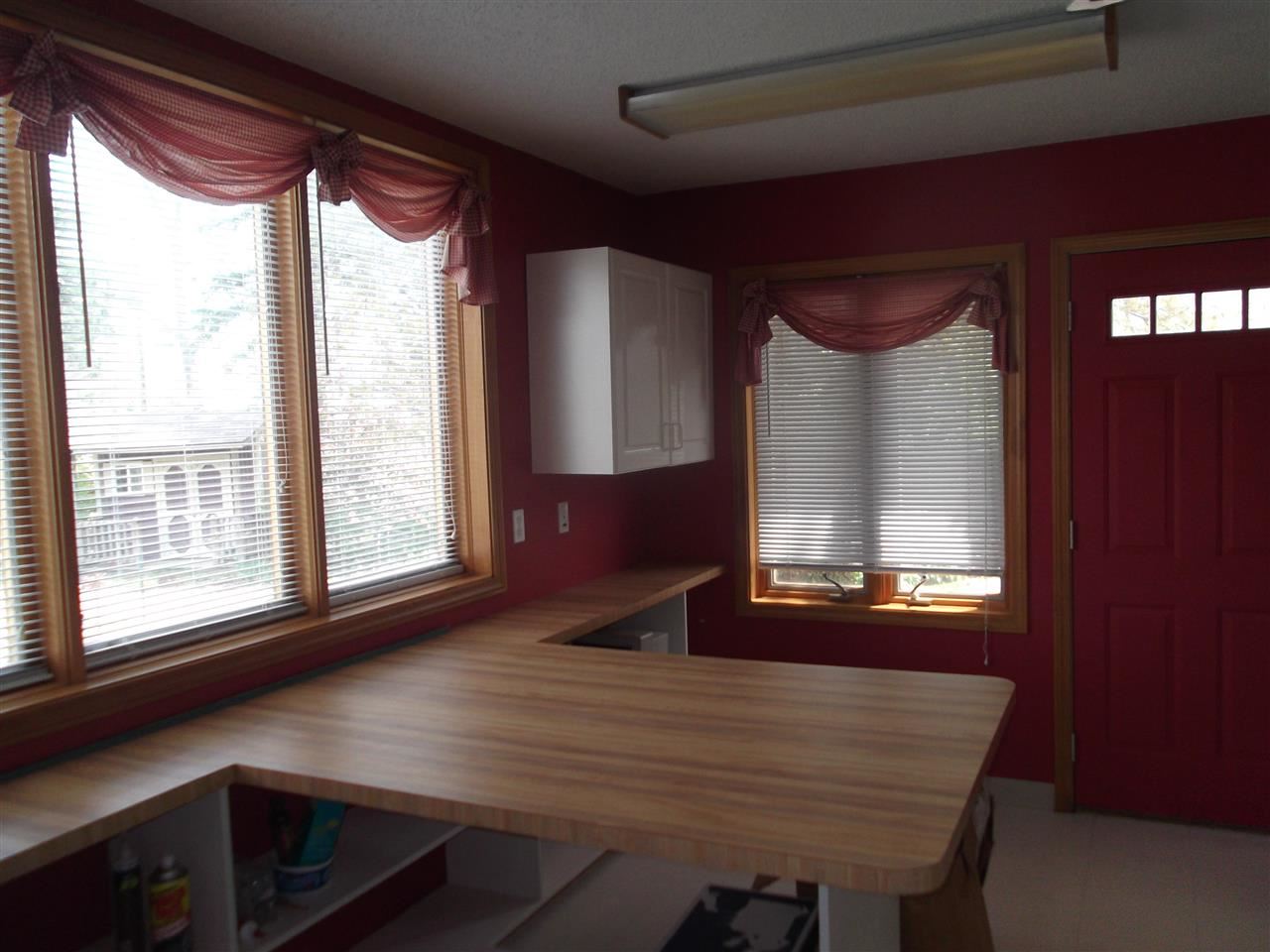 107 S West St, Monroeville, IN 46773 photo 4