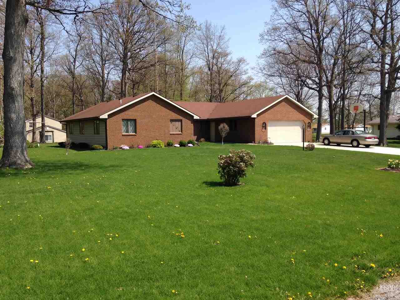 5204 Gehring Ln, Fort Wayne, IN 46818 photo 2