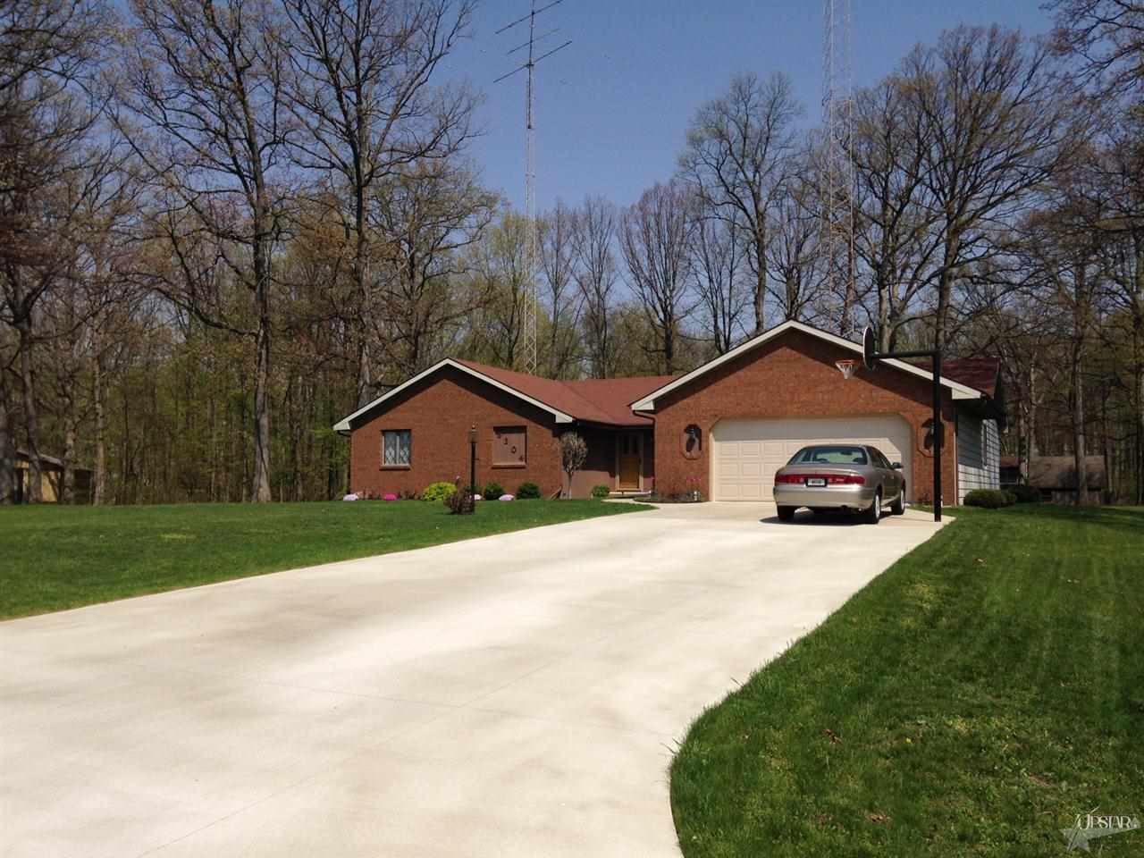 5204 Gehring Ln, Fort Wayne, IN 46818 photo 1