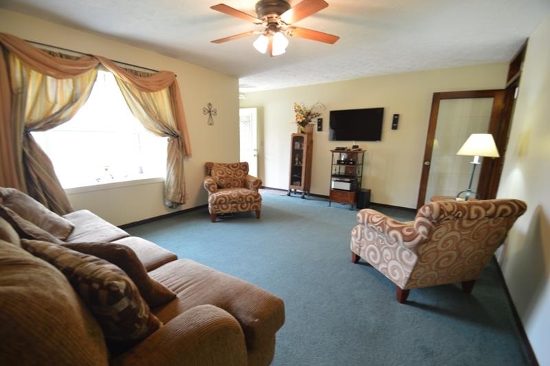 404 Eckman Ln, Lafayette, IN 47909 photo 3