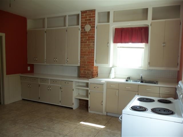 13901 Darmstadt Rd, Evansville, IN 47725 photo 6
