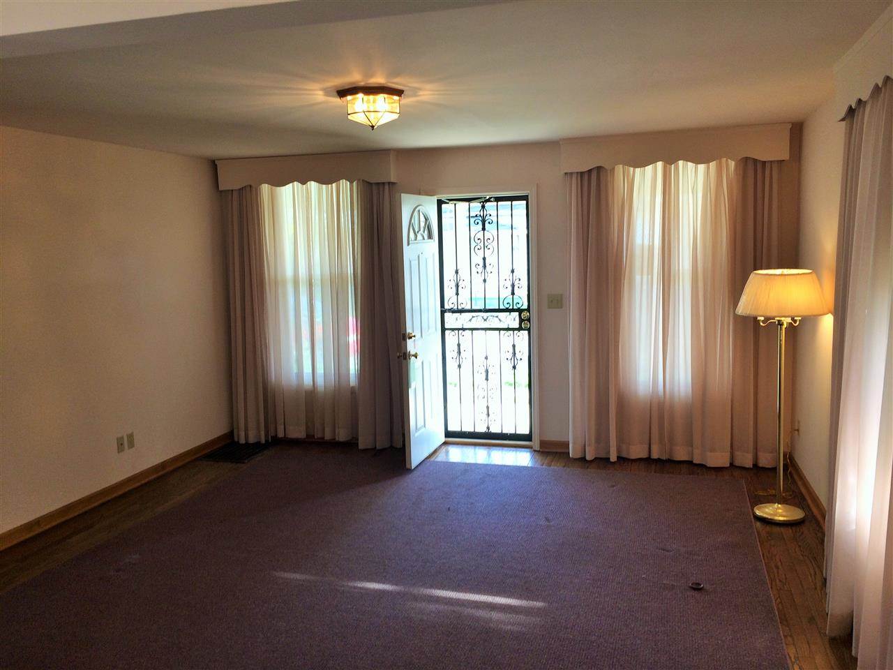 224 W 9th St, Marion, IN 46953 photo 4