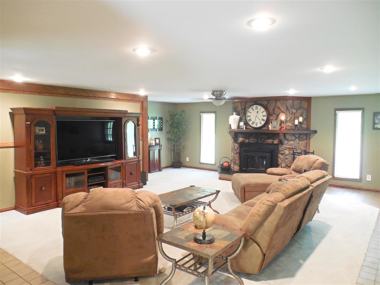 11350 Vixen Dr, Evansville, IN 47712 photo 9