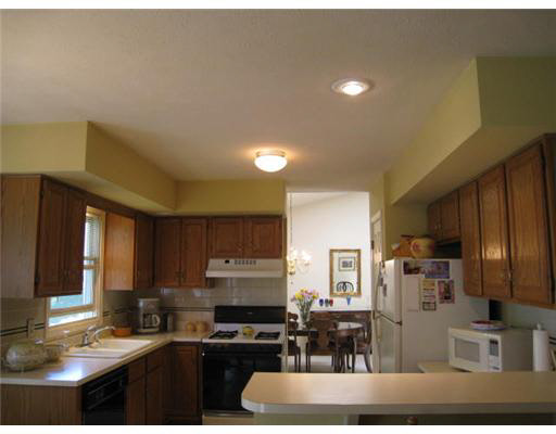 2311 Foxfire Dr, South Bend, IN 46628 photo 9