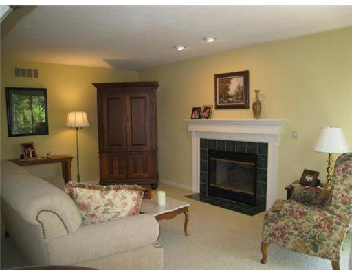 2311 Foxfire Dr, South Bend, IN 46628 photo 7