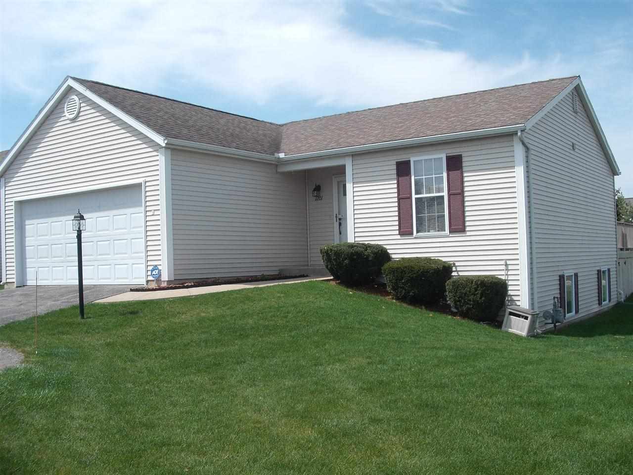 1201 Far Pond Cir, Mishawaka, IN 46544 photo 1
