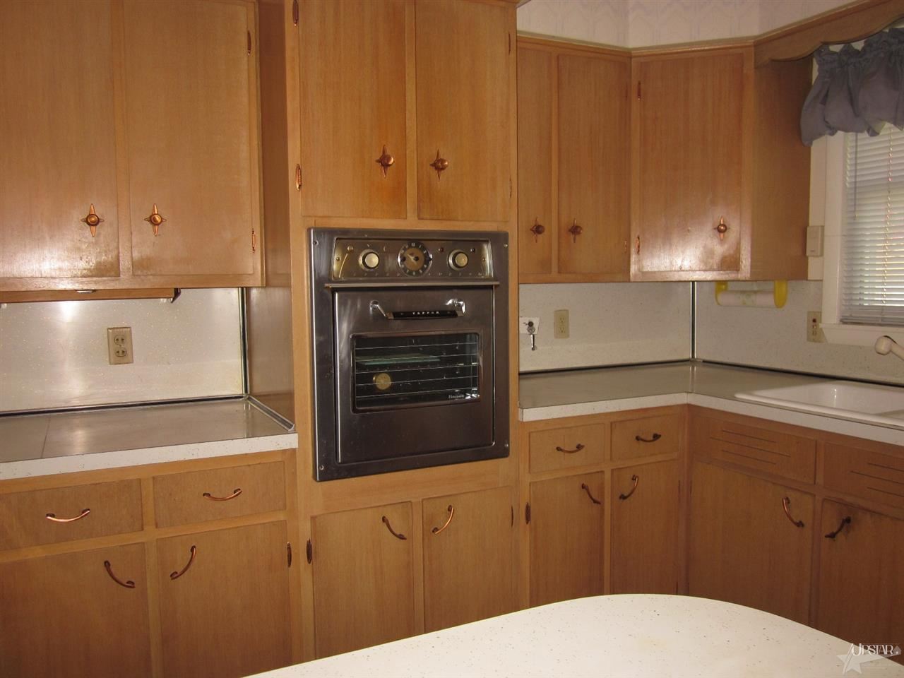 2805 Castle Dr, Fort Wayne, IN 46816 photo 5