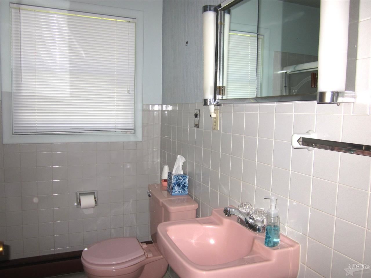 2805 Castle Dr, Fort Wayne, IN 46816 photo 9