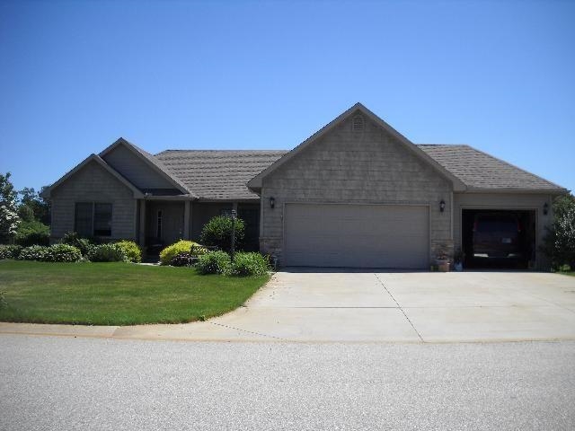 56044 Farmington Dr, Middlebury, IN 46540 photo 1