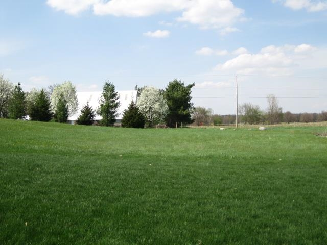 56044 Farmington Dr, Middlebury, IN 46540 photo 19