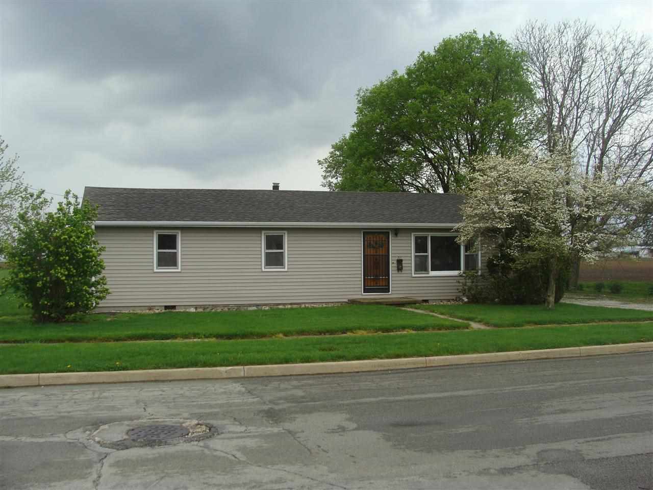 711 S Willow St, Flora, IN 46929 photo 1