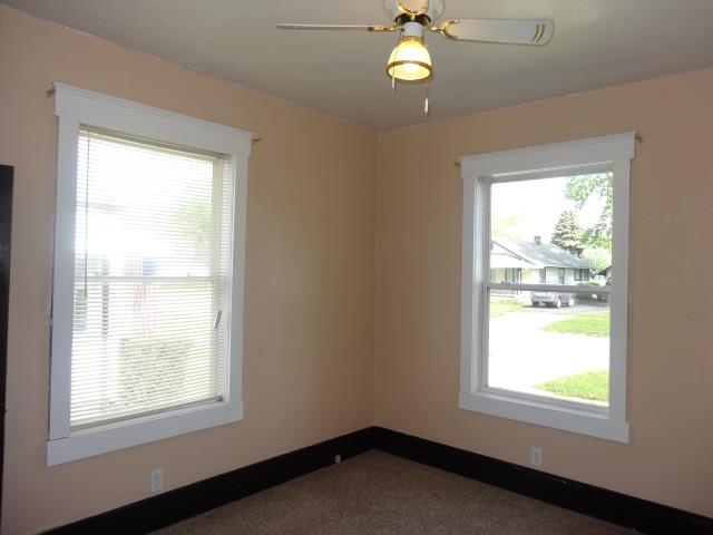 1421 W 3rd St, Marion, IN 46952 photo 9