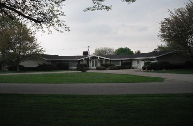 815 Sycamore Ln, Bluffton, IN 46714 photo 1