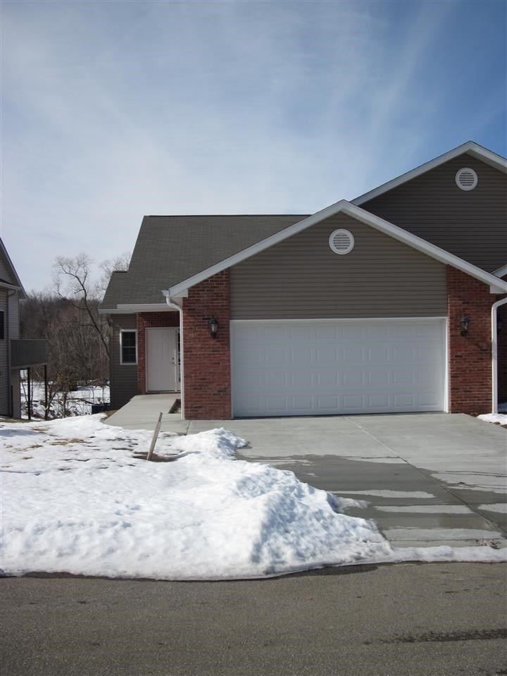 2447 N Stonelake Cir, Bloomington, IN 47404 photo 1