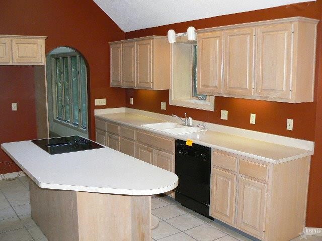 8204 Fieldcrest Ct, Fort Wayne, IN 46825 photo 5