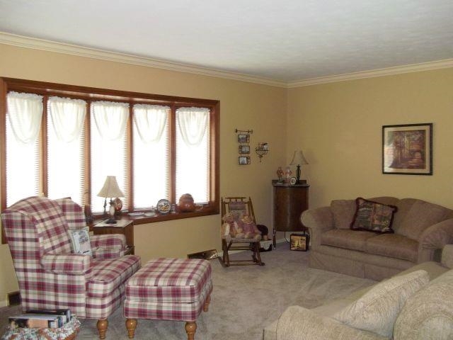 1719 E Lake Dr W, Elkhart, IN 46514 photo 3