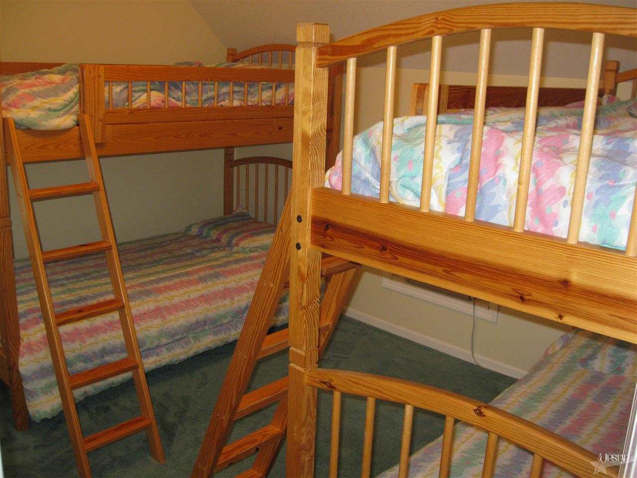 2449 E Crampton Rd, Columbia City, IN 46725 photo 8
