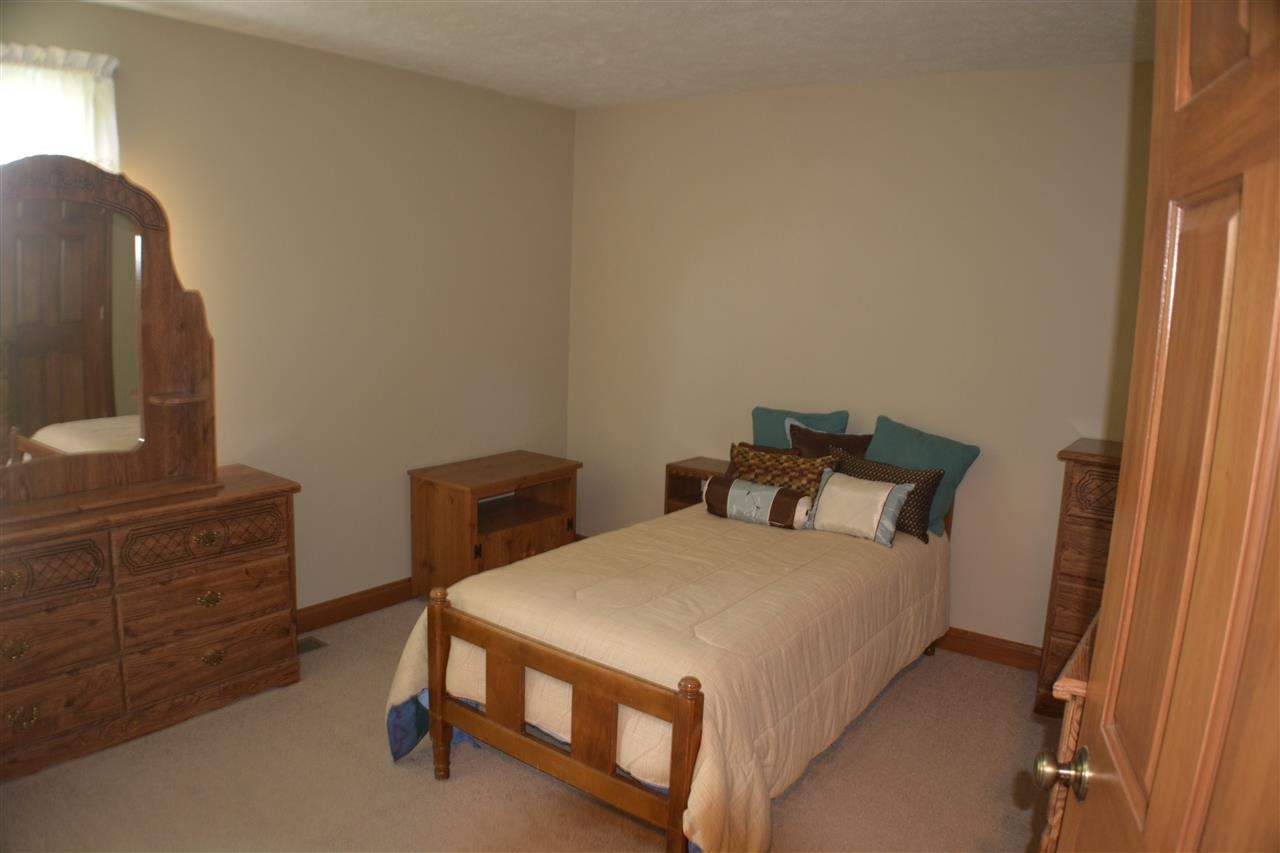 105 Heather Pl, Sharpsville, IN 46068 photo 10