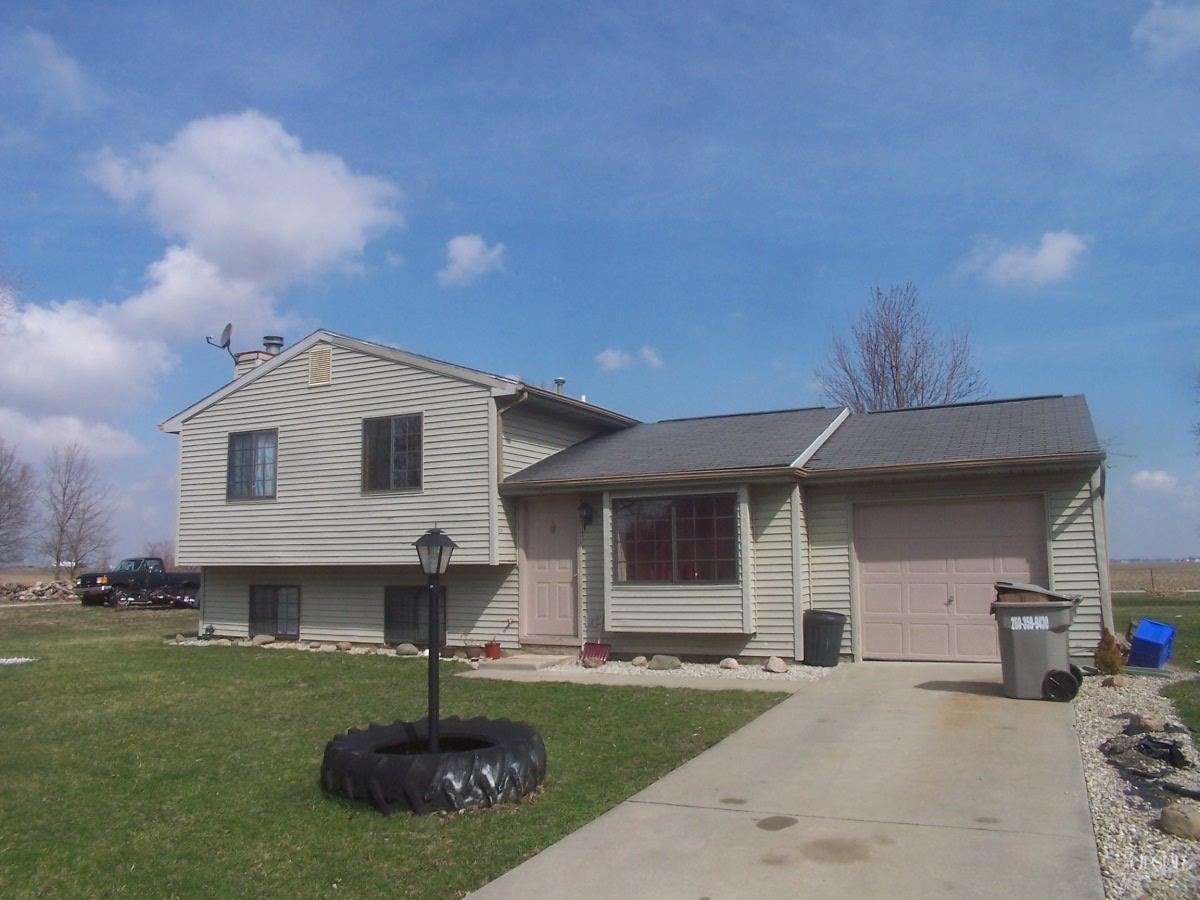 260 W Scott St, Markle, IN 46770 photo 1