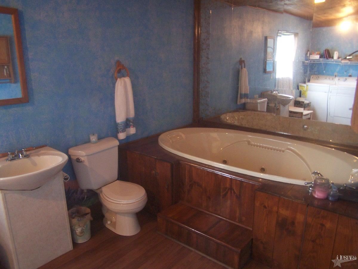 260 W Scott St, Markle, IN 46770 photo 8