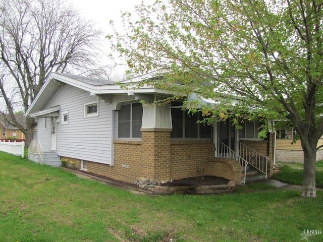 2632 Sherman Blvd, Fort Wayne, IN 46808 photo 2