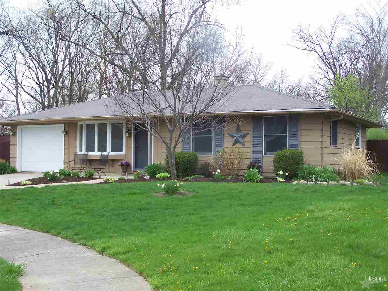 5411 Upton Ct, Fort Wayne, IN 46835 photo 1
