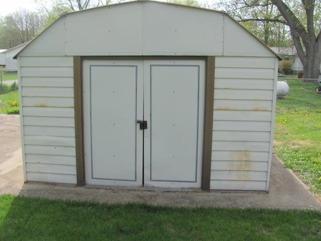 408 E Benton, Oxford, IN 47971 photo 3