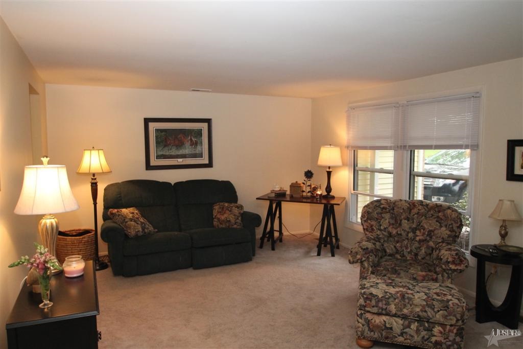 4210 Maplecrest Rd, Fort Wayne, IN 46815 photo 6
