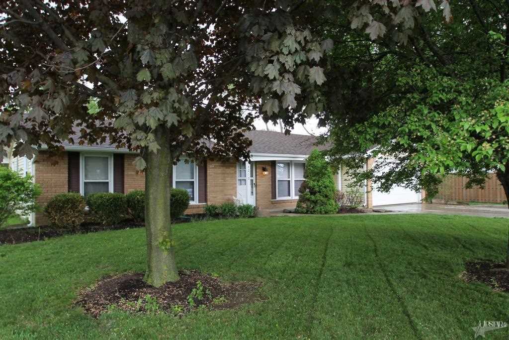 4210 Maplecrest Rd, Fort Wayne, IN 46815 photo 1