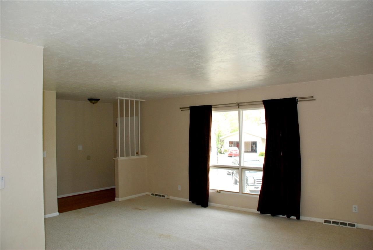 1824 Peachtree Ln, South Bend, IN 46617 photo 2