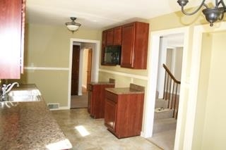 1754 E Clinton St, Frankfort, IN 46041 photo 6