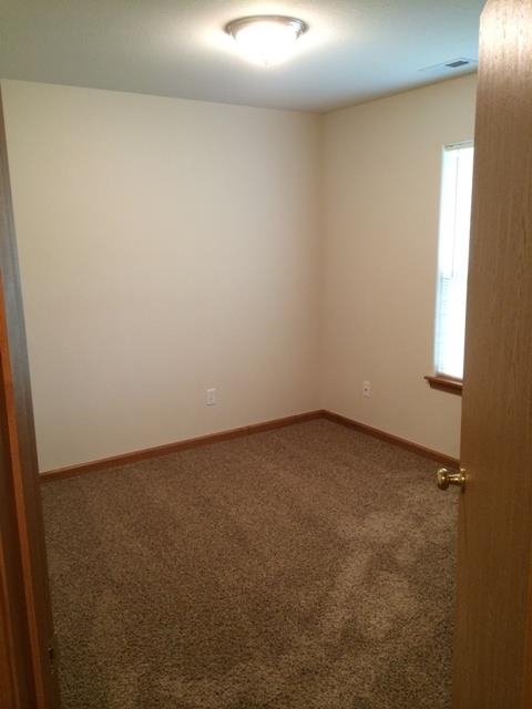 208 Glory Ave, Kendallville, IN 46755 photo 15