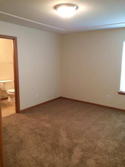208 Glory Ave, Kendallville, IN 46755 photo 14
