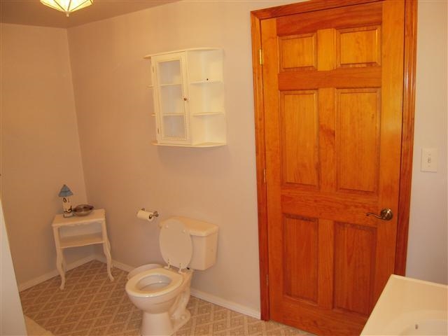 8981 E North St, Frankfort, IN 46041 photo 12