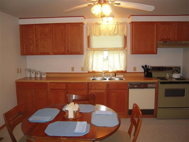 8981 E North St, Frankfort, IN 46041 photo 6