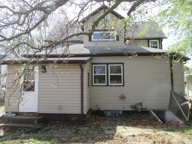 564 W 5th St, Peru, IN 46970 photo 2